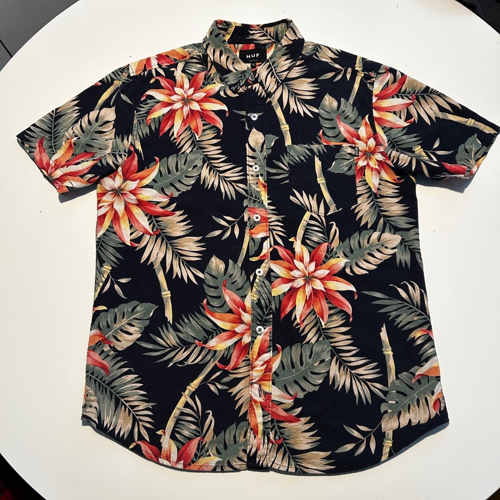 Huf aloha Hawaiian short sleeve button up shirt